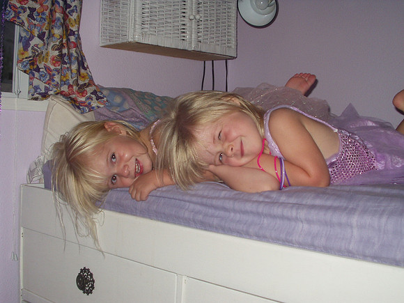 Avery & Jordan dress up 015