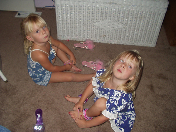 Avery & Jordan dress up 028