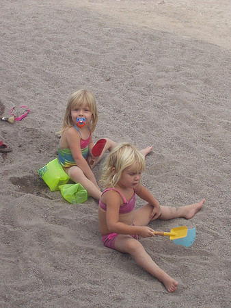Avery & Jordan dress up 007