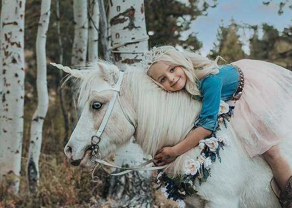 Equine, Cowboy, Unicorn & Little Cowfolk portrait photo shoot mt shasta northern california
