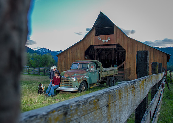 Equine, Cowboy, Unicorn & Little Cowfolk portrait photo shoot mt shasta northern california