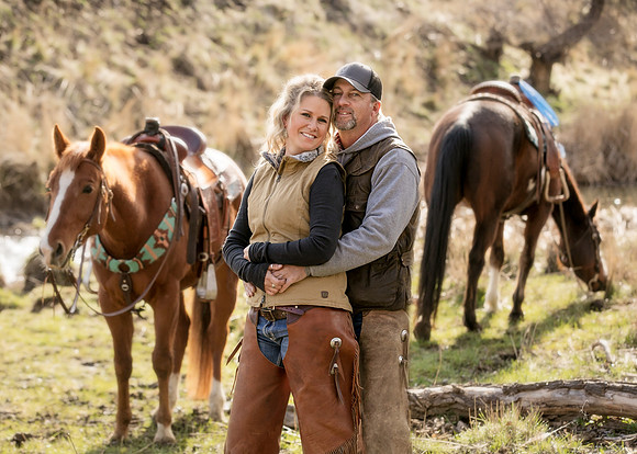 Equine, Cowboy, Unicorn & Little Cowfolk portrait photo shoot mt shasta northern california