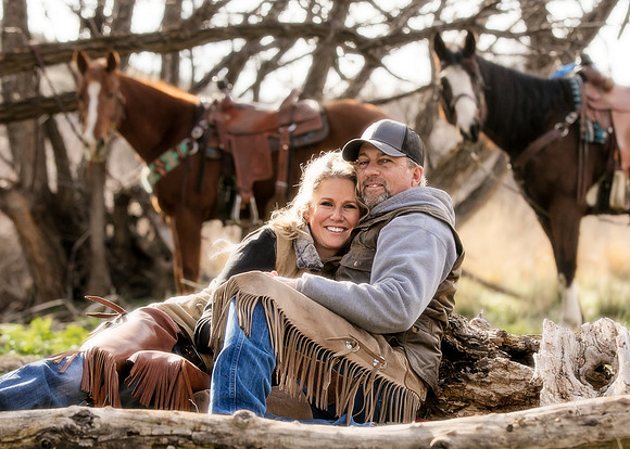 Equine, Cowboy, Unicorn & Little Cowfolk portrait photo shoot mt shasta northern california