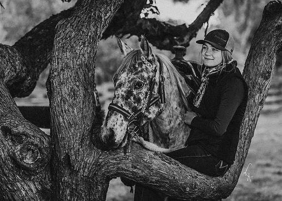 Equine, Cowboy, Unicorn & Little Cowfolk portrait photo shoot mt shasta northern california
