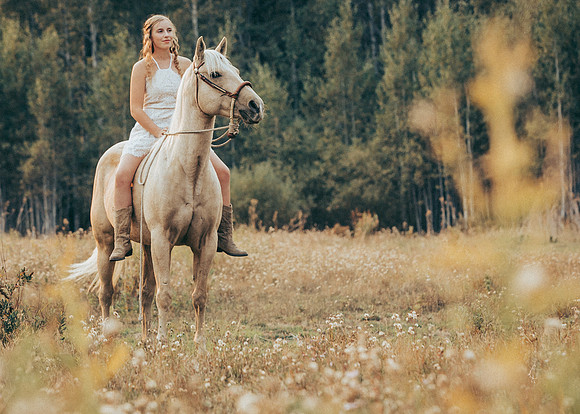 Equine, Cowboy, Unicorn & Little Cowfolk portrait photo shoot mt shasta northern california