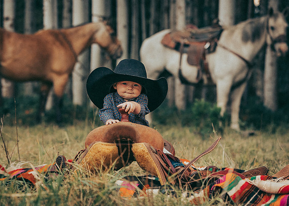 Equine, Cowboy, Unicorn & Little Cowfolk portrait photo shoot mt shasta northern california
