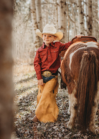Equine, Cowboy, Unicorn & Little Cowfolk portrait photo shoot mt shasta northern california