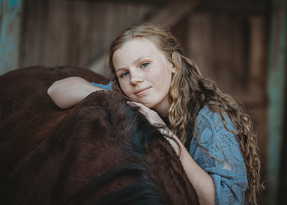 Equine, Cowboy, Unicorn & Little Cowfolk portrait photo shoot mt shasta northern california